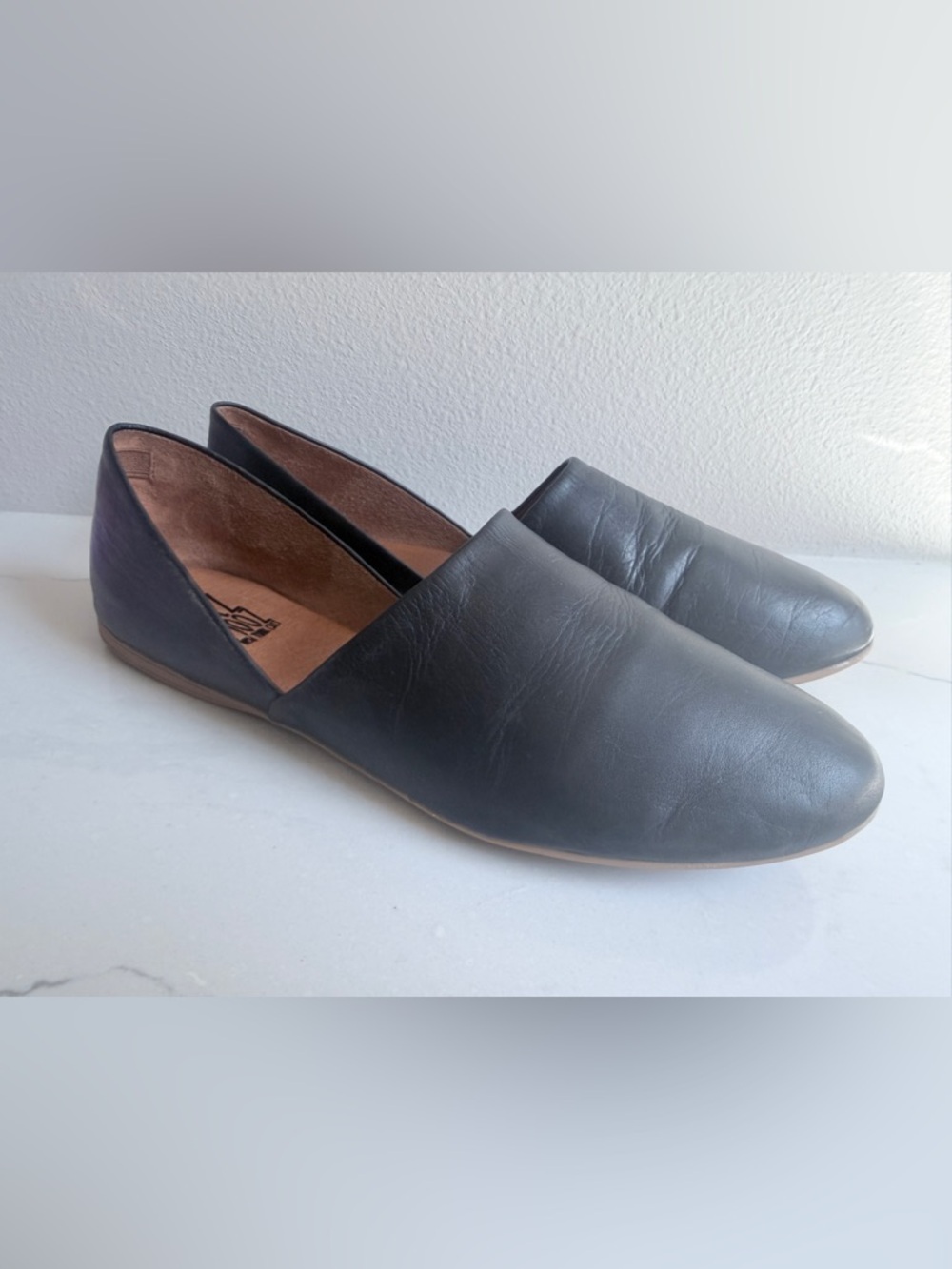 Miz Mooz Kimmy Black Slip-On Leather Loafers 38 ret $130